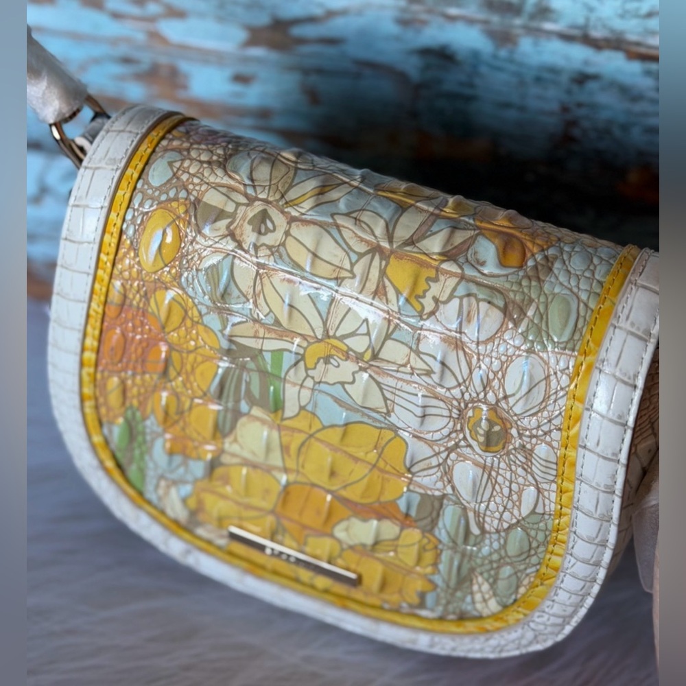 NWT Brahmin Briar Daffodil Pimlico Leather Crossbody - Beautiful Floral pattern - Picture 5 of 10